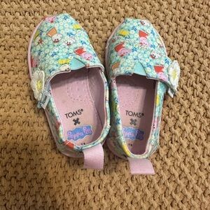 TOMS x Peppa Pig Toddler Girls Printed Slip On Shoes (Size 5)